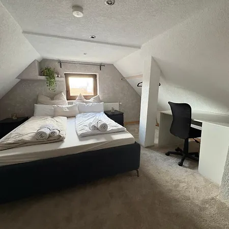 Cozy House In Botnang Park Free At Street 펜션 슈투트가르트