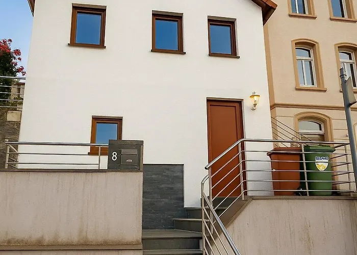 Cozy House In Botnang Park Free At Street