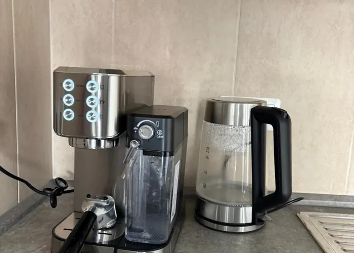 Cozy House In Botnang Park Free At Street 別荘