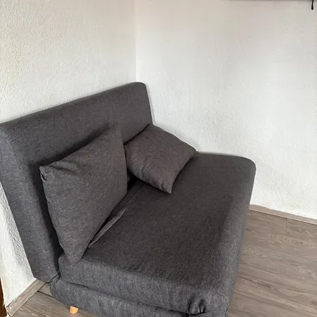 Cozy House In Botnang Park Free At Street Сasa de vacaciones *